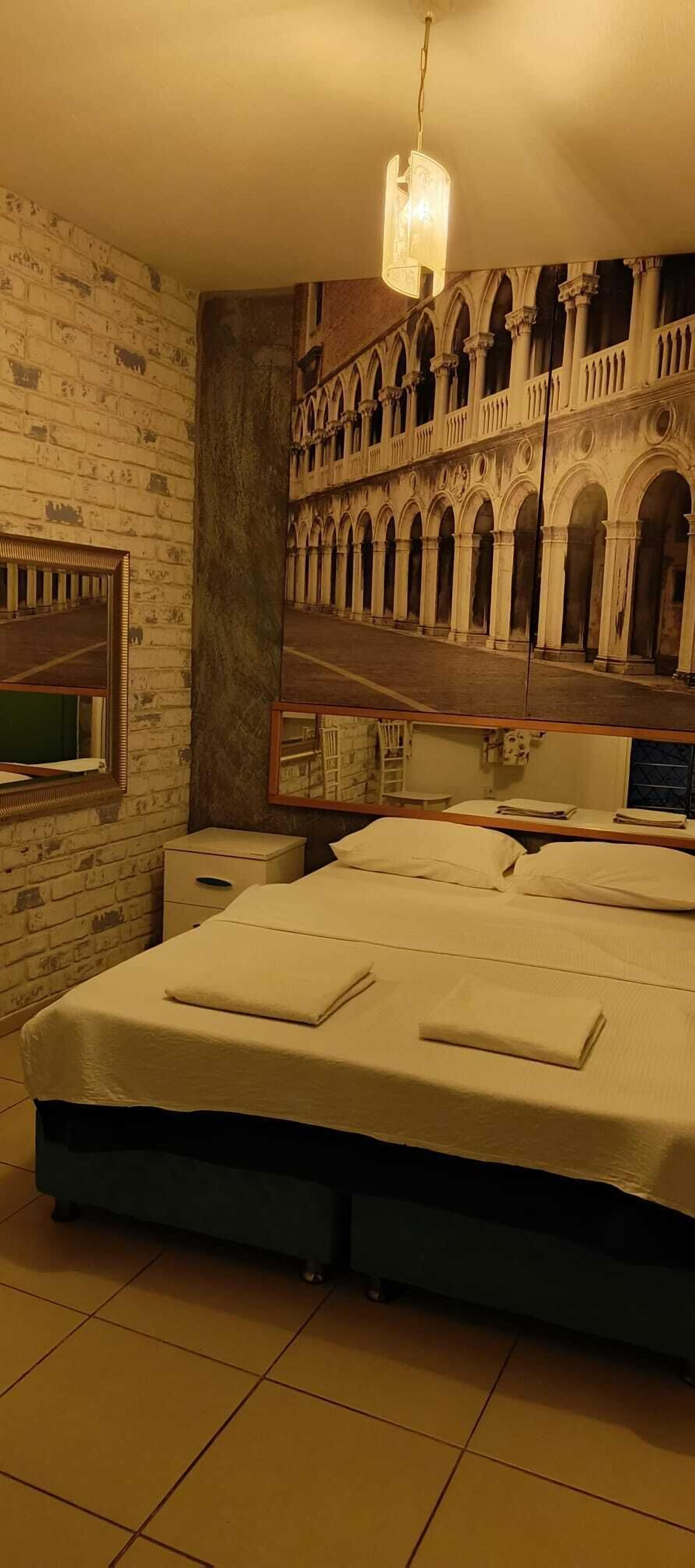 Deluxe Room | Free WiFi