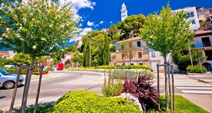 Seaview Apartment With Jacuzzi Ivano