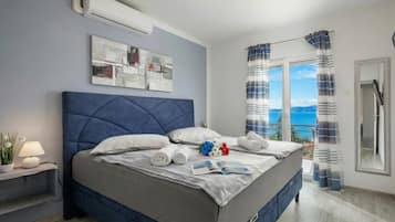 Appartamento familiare, camere multiple, 2 bagni (Comfortable Seaview Apartment Pacco) | 3 camere, ferro/asse da stiro, Wi-Fi gratuito, lenzuola