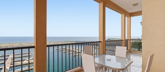 3BR Oceanfront Haven with Mesmerizing Sea View Near Pristine Beach and Campsite