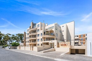 Interior - Coral Grove (Cape Town)