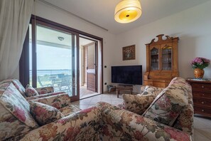 Living area - The Terrace on the Gulf of Alghero 1 (Alghero)