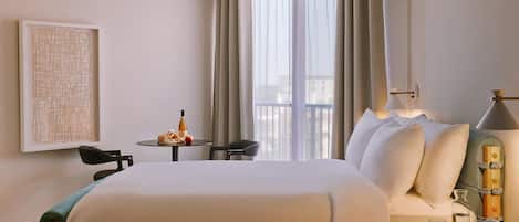 Silitysrauta/-lauta, ilmainen Wi-Fi, vuodevaatteet