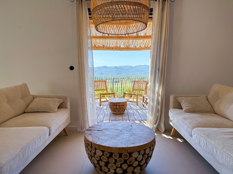 Charming Sheepfold Near Porto-vecchio - Figari