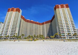 On the beach - Beach Front Free round of Golf & Activities Daily! (Panama City Beach)