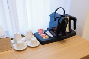 Kaffee und/oder Kaffeemaschine