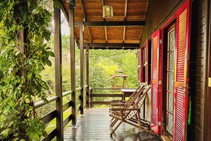 บ้านพักสำหรับครอบครัว, 3 ห้องนอน, วิวสวน | วิวจากห้องพัก