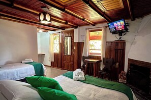 คลาสสิกชาเลท์, ระเบียง, วิวสวน | Wi-Fi ฟรี