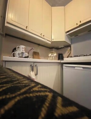 Classic-Apartment, 3 Schlafzimmer, Küche, Stadtblick | Eigene Küche | Großer Kühlschrank, Mikrowelle, Ofen, Herdplatte