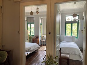 Familienapartment, 3 Schlafzimmer, Küche, Stadtblick | Verdunkelungsvorhänge, Bügeleisen/Bügelbrett, kostenloses WLAN
