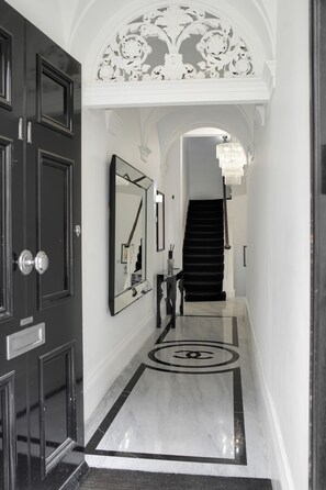 House - Hyde Park 2 Bed Apt (London)