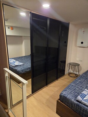 WiFi, bed sheets - Brand new Loft-Style 1BR Rama 9 CBD Pool & Gym (Bang kapi)