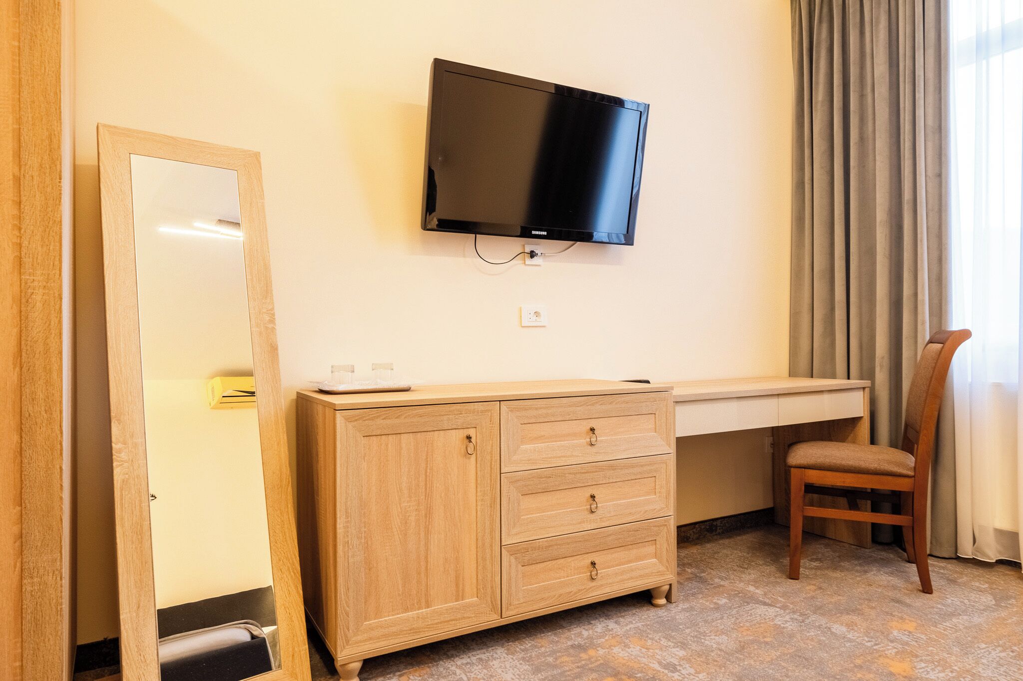 Blackout curtains, iron/ironing board, free WiFi