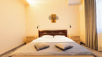 Superior Suite | Blackout curtains, iron/ironing board, free WiFi