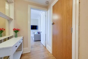 Apartment | 1 bedroom, Internet - Apartment w Workspace in Ealing (London)