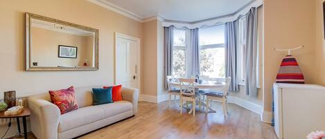 Apartment | 1 bedroom, Internet