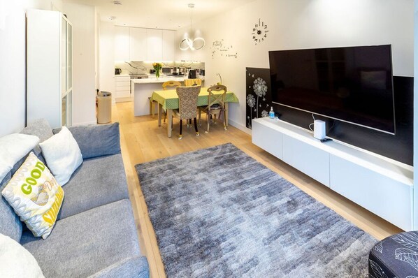 House - Modern Duplex in Ealing Common (London)