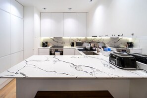 アパートメント | 3 室のベッドルーム、インターネットアクセス