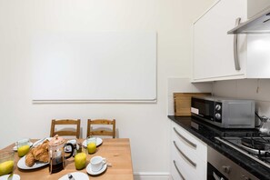 House | 3 bedrooms, Internet - Garden Flat Near Ealing Broadway (London)