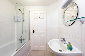 House | 3 bedrooms, desk, Internet - Garden Flat Near Ealing Broadway (London)