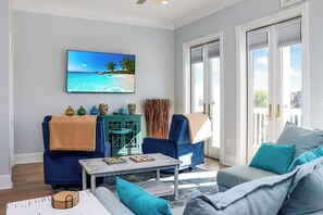 Smart TV - ☀️ Short Walk to Beach - Pet Friendly - Pearl of the Cape 🌴 (Cape San Blas)