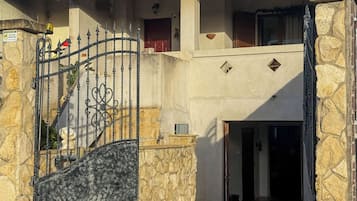 Apartment | AuĂendetails