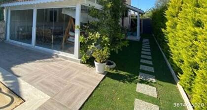 Çeşme'de Aile için Özel Havuzlu Villa!