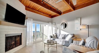 Ocean Views from Private Balcony & Beach Access