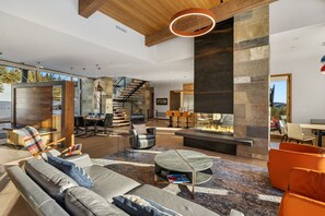 Interior - Luxury Big Sky Home | Hot Tub & Lone Peak Views (Big Sky)