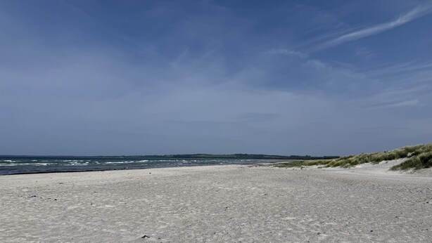 A beach with a clear sky and distant land. - VillaVilla 923 - Marielyst, Lolland/Falster/møn (Idestrup)