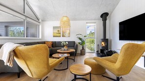 TV, fireplace, ping pong - VillaVilla 931 - Ebeltoft, Østjylland (Ebeltoft)