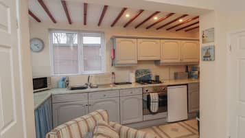 Køkkentøj/tallerkener/redskaber