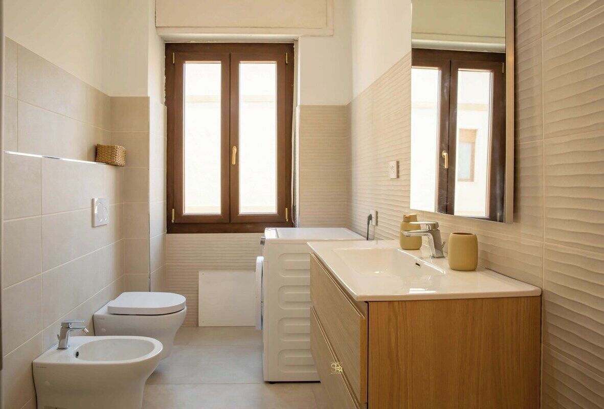 Dusche, Haartrockner, Bidet