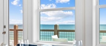 Birds Nest- GULF FRONT 8BR/8.5BA House with private heated POOL, Hot Tub, Views from every room