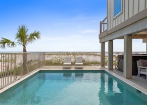 A heated pool - Birds Nest- GULF FRONT 8BR/8.5BA House with private heated POOL, Hot Tub, Views from every room (Mexico Beach)
