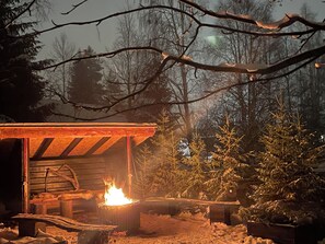 Property grounds - Arctic Black House, Big Wooden Family House. (Rovaniemi)