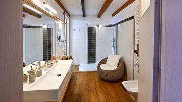 Hair dryer, towels