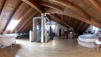 Schreibtisch, WLAN, Bettwäsche