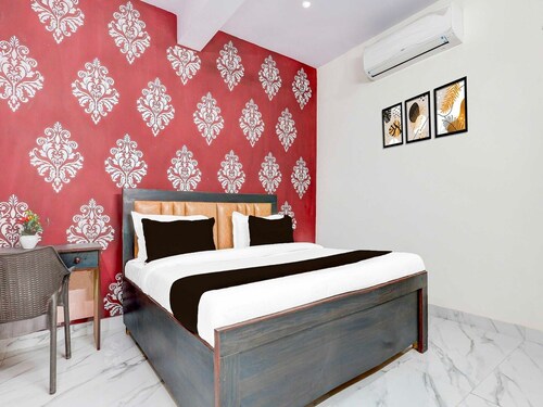 Collection O Nehru Nagar