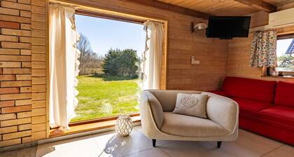 Comfortable holiday home with sauna and jacuzzi
