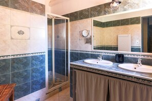 Shower - Maison de village provençal 6 personnes (Vallabrègues)