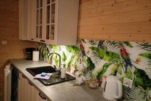Fridge, oven, stovetop, dishwasher - Holiday home, private sauna and jacuzzi (Balachy)