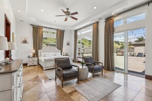 Unclassified image, 4 of 38, button