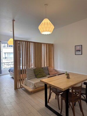 Interior - Cozy studio apartment in marvelous Palermo, Arcos District with AC and balcony (Buenos Aires)