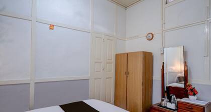 Midhill Cottage by Palette Garden Games