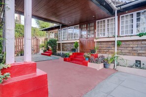 House | Reception