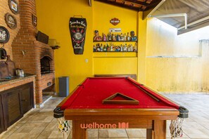 Bar (in der Unterkunft)