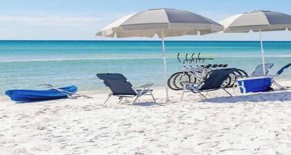 300 Steps to Beach, Luxury Feel, Very Private Pool, Hot Tub, 4 Kings, Dog Run