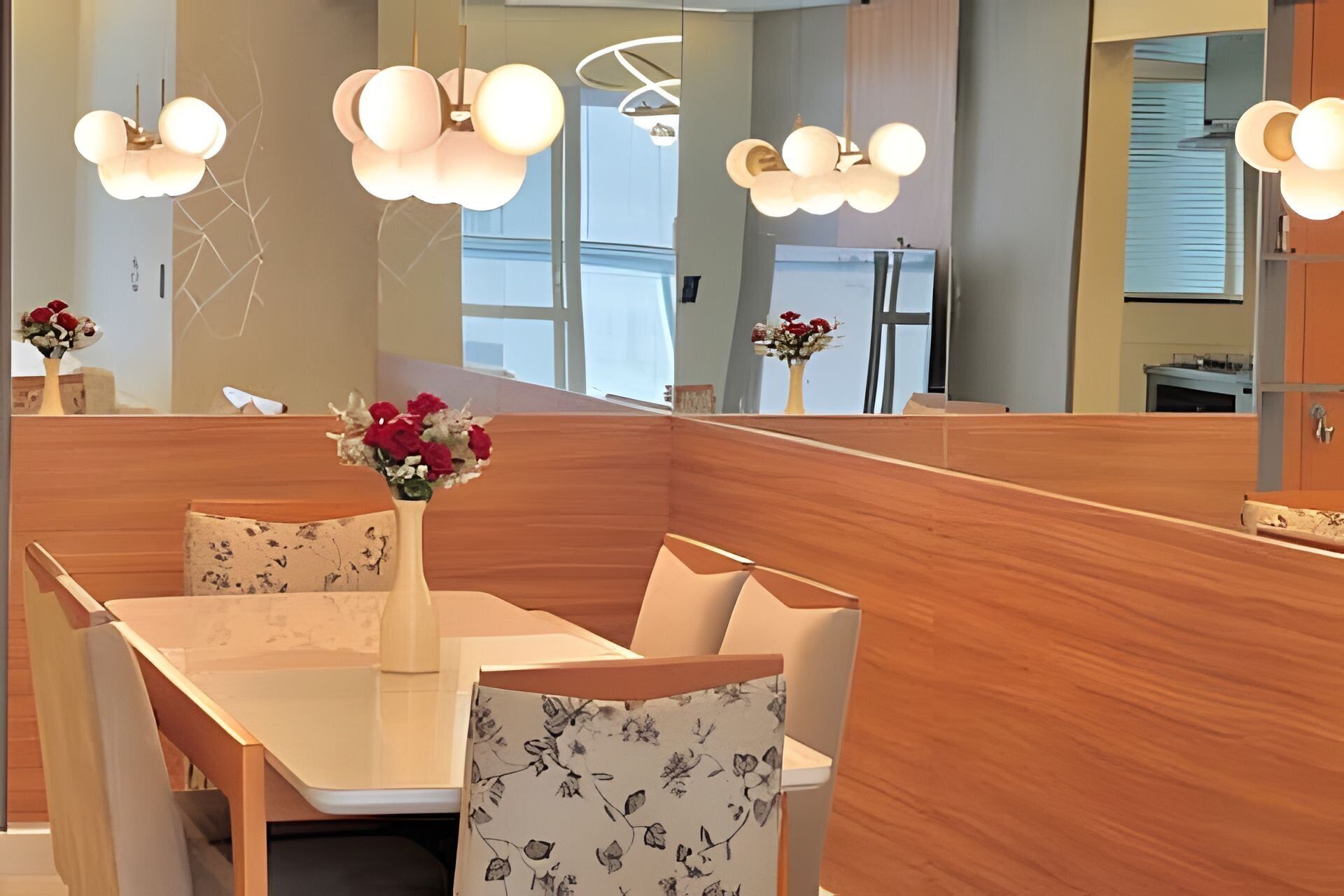 Basic Apartment | Dining