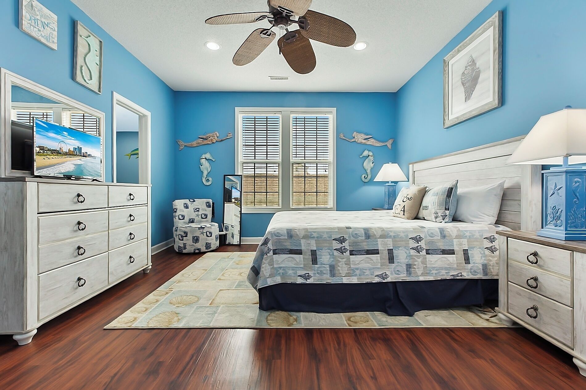 6 habitaciones, tabla de planchar con plancha y wifi gratis 